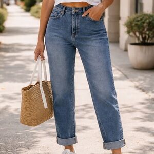 Levi Strauss Signature Vintage Mid Rise Boyfriend Jeans – Size 10 (W30) – NWT